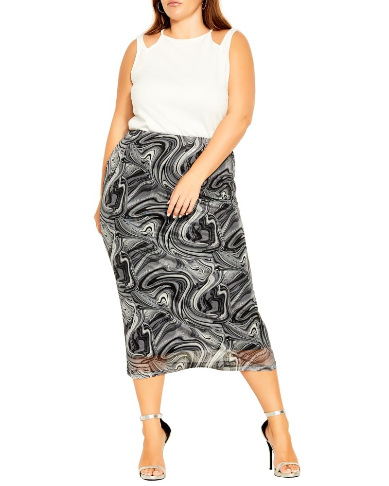 Front of a model wearing a size S SKIRT ARIA in Black Swirl by City Chic. | dia_product_style_image_id:297857